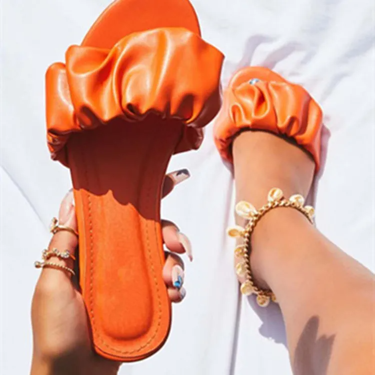 WOMEN RUFFLED LEATHER LOW HEEL SANDALS