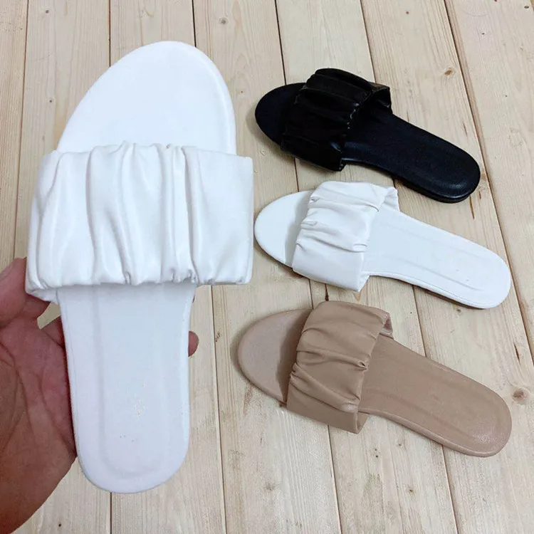 WOMEN RUFFLED LEATHER LOW HEEL SANDALS